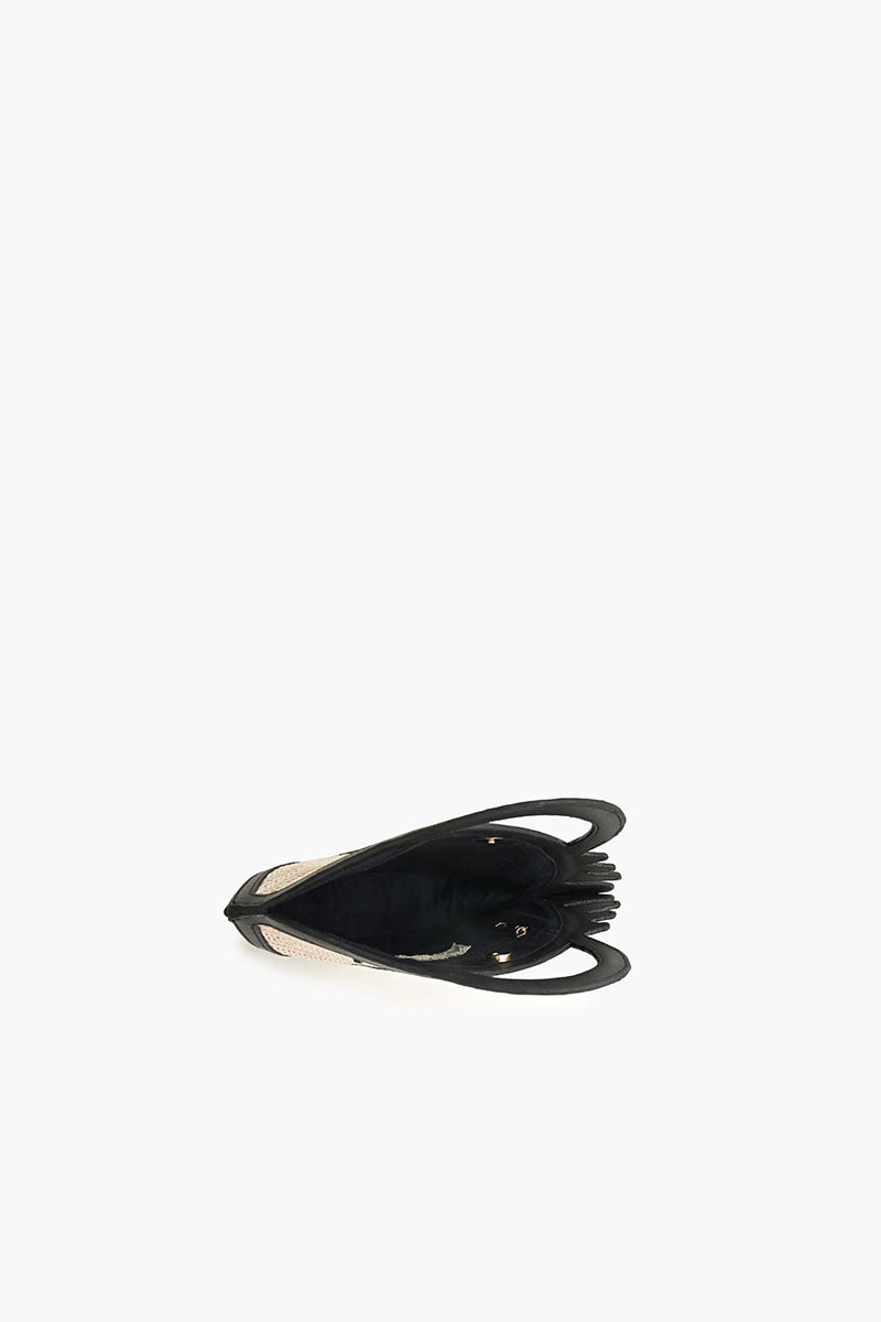 Black Trim Fish Raffia Handheld Clutch