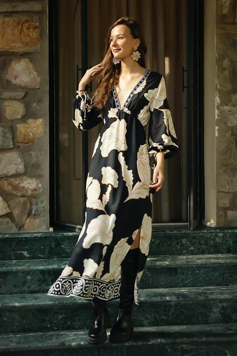 black and white embroidered maxi dress Black And White Floral Daze Printed Maxi Dress S