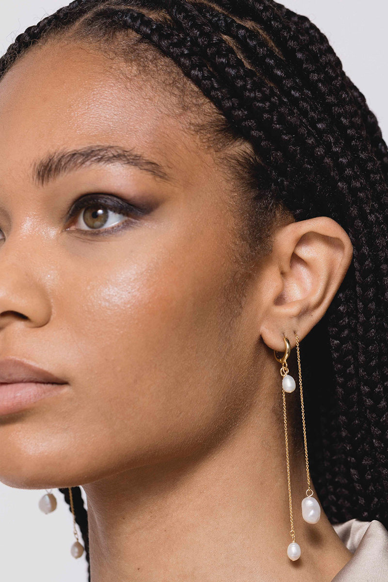 La Perla Threader Earrings in White - Pair