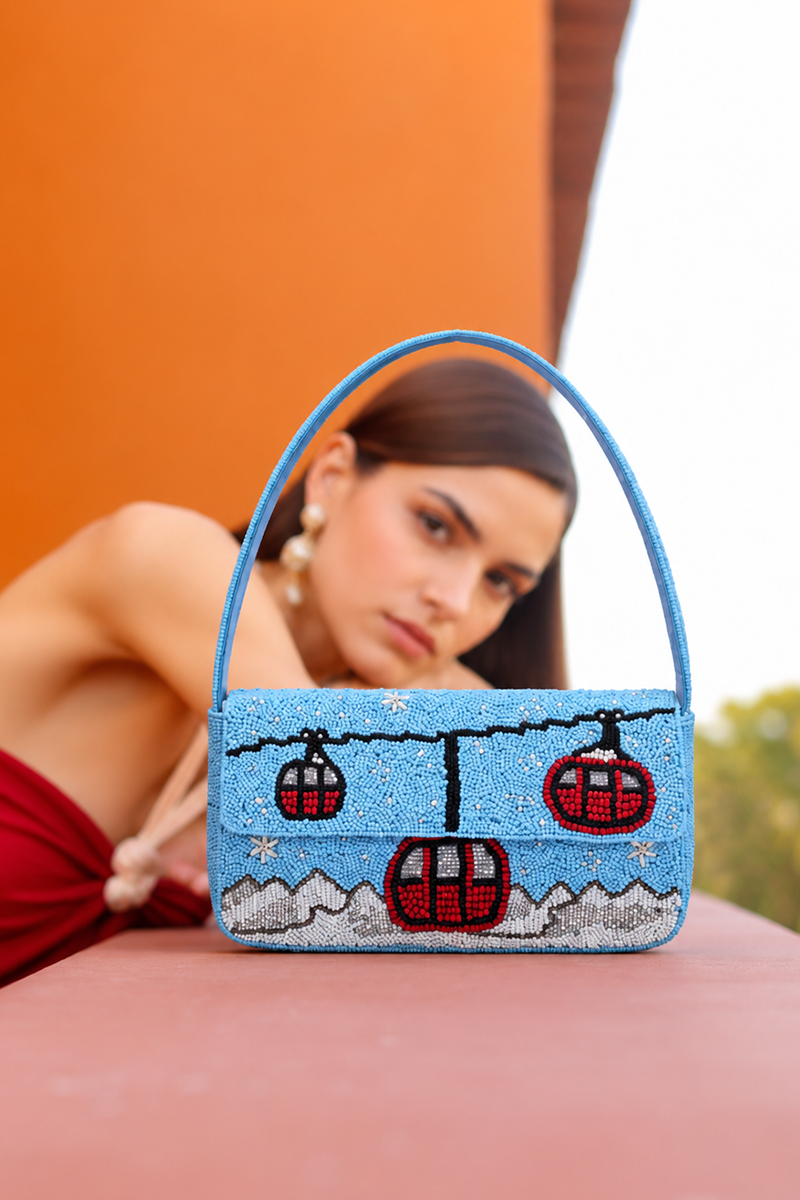 The Winter Vista Shoulder Bag