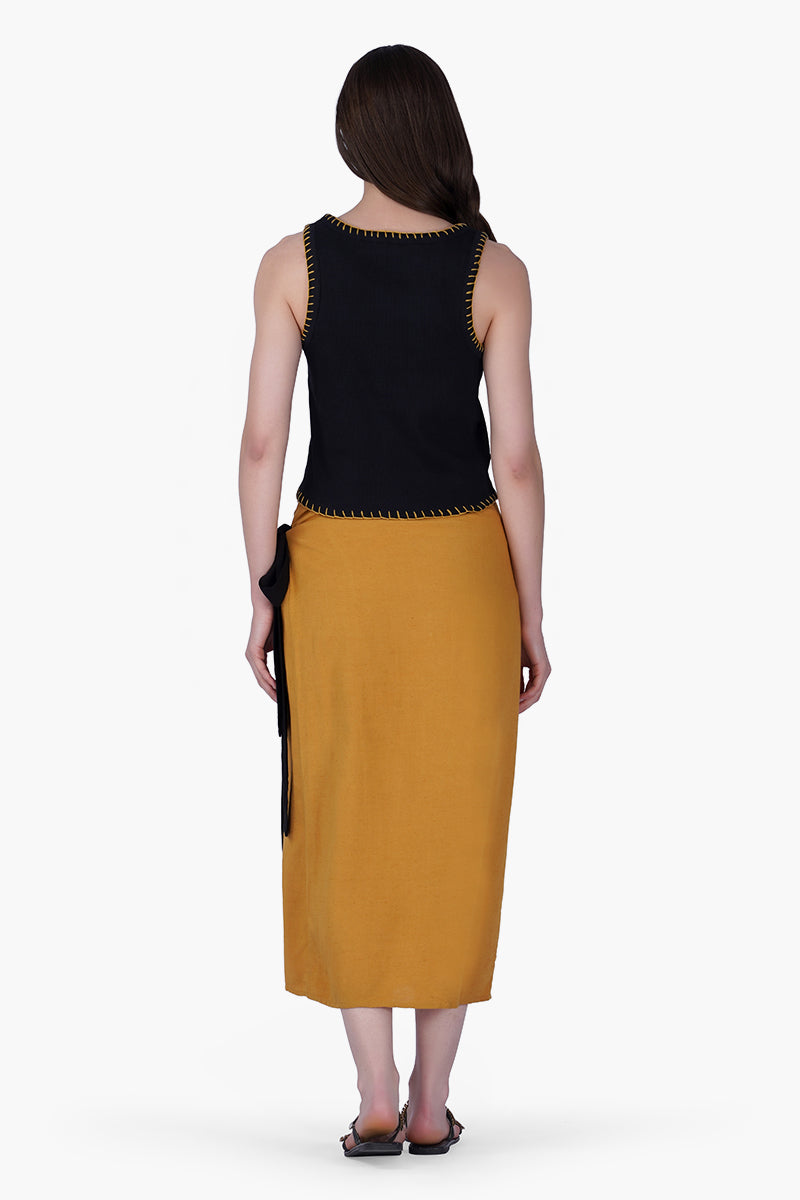 Black Essential Sleeveless Top | View 4