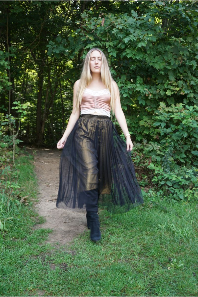 Golden Haze Pleated Net Pants